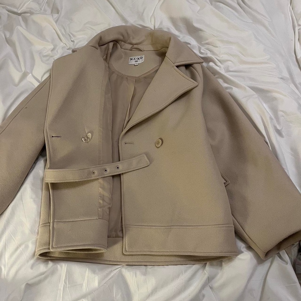 Na-kd short coat